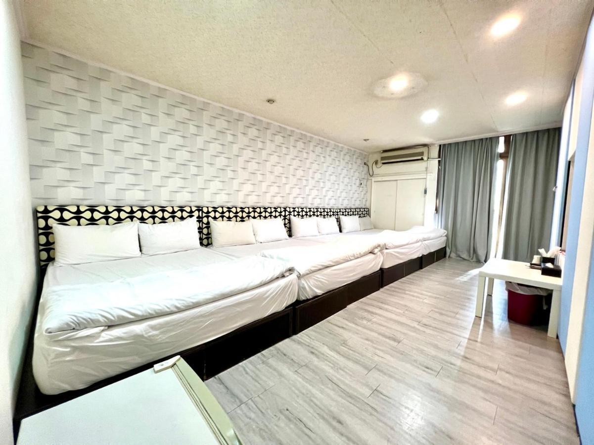 逢甲mickey House Apartment Taichung Luaran gambar